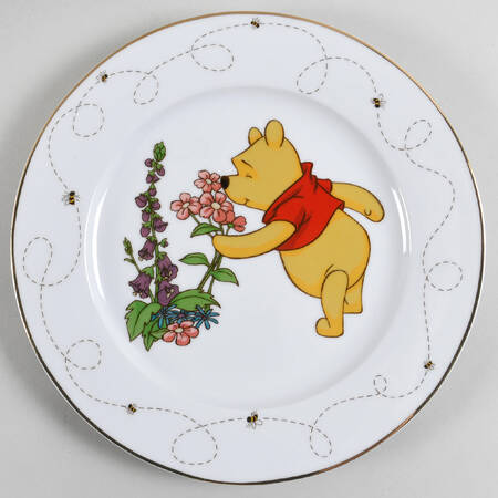 Winnie the Pooh Spring Days by Zrike