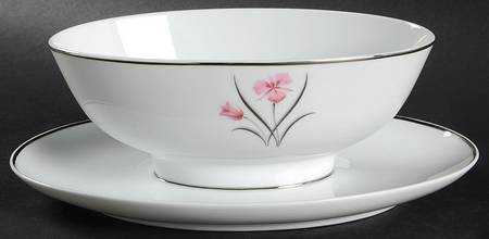 Caprice Gravy Boat with Attached Underplate