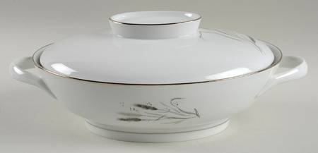 Kora Oval Covered Vegetable