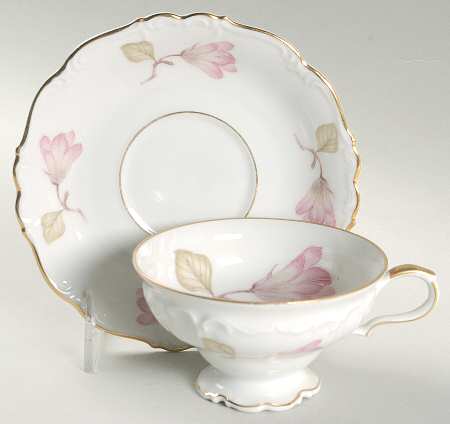Carolina Footed Cup & Saucer Set