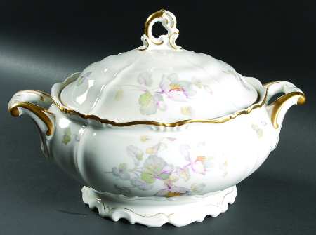 Charlotte Round Covered Vegetable
