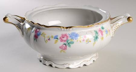 Dresden Garland Round Vegetable No Lid