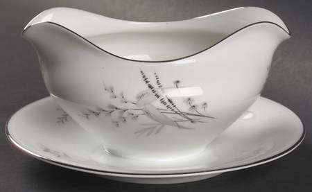 Fairfield Gravy Boat with Attached Underplate