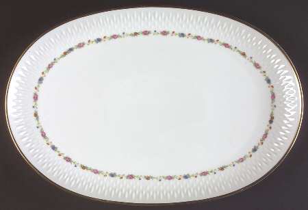 Pettipoint 15" Oval Serving Platter