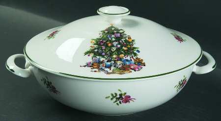 Seasons Greetings Round Covered Vegetable