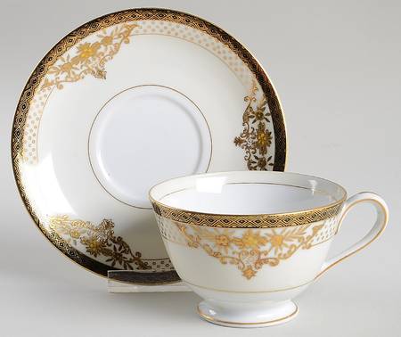 Ambassador Footed Cup & Saucer Set