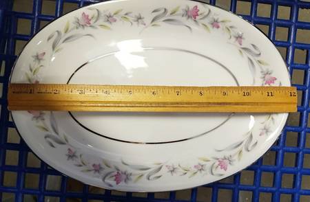 Bella Flora 11" Oval Serving Platter