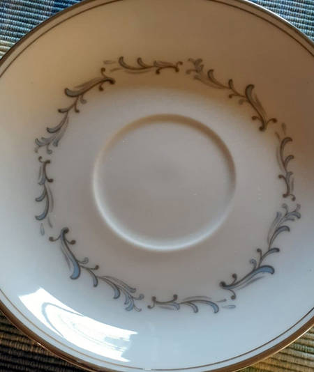 Celebration Saucer