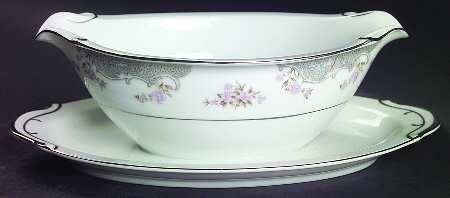 Continental Gravy Boat with Attached Underplate