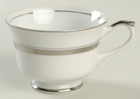 Crown Platinum Footed Cup