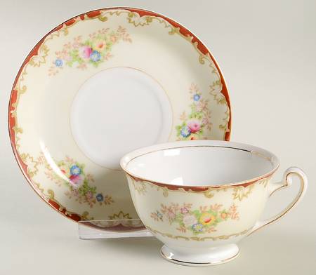 EMP11 Footed Cup & Saucer Set