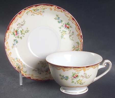 EMP9 Footed Cup & Saucer Set