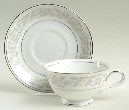 Majestic Footed Cup & Saucer Set