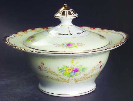 Mignon Sugar Bowl & Lid