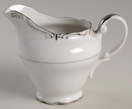 Regent Creamer
