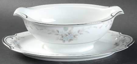 Rhapsody Gravy Boat with Attached Underplate