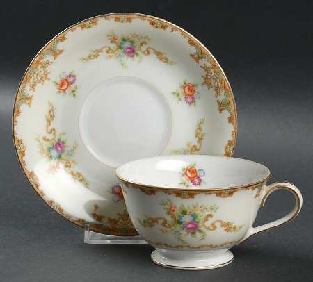 Windmere Footed Cup & Saucer Set