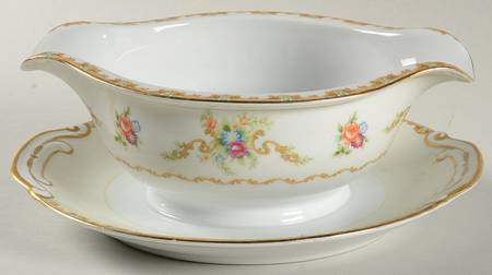 Windmere Gravy Boat with Attached Underplate