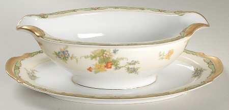Woodmere Gravy Boat with Attached Underplate
