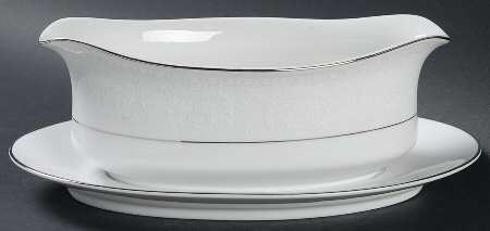 Bridal Brocade (Coupe) Gravy Boat with Attached Underplate