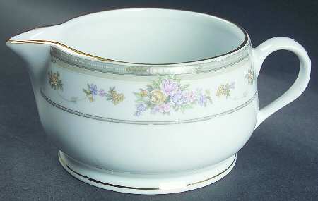 Southampton (Design on Edge) Round Gravy Boat