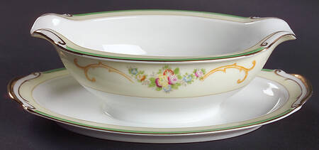 EMP35 Gravy Boat with Attached Underplate