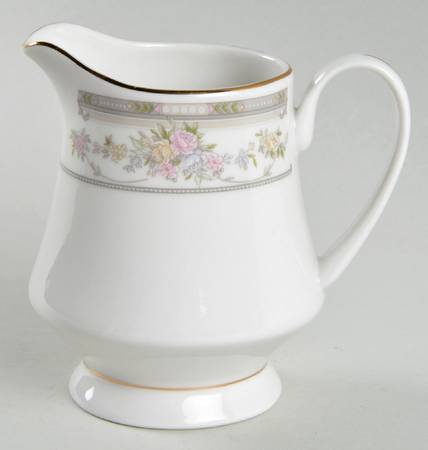 Manchester Creamer