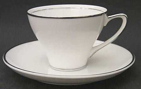 Futura Platinum Flat Cup & Saucer Set