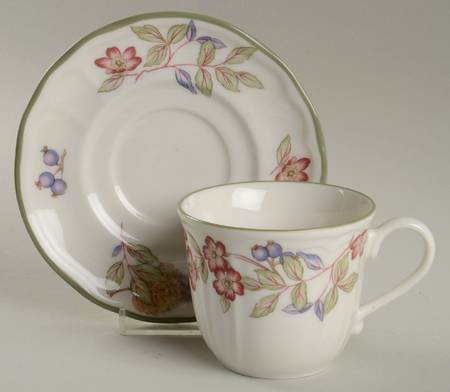 Summer Ramble Flat Cup & Saucer Set