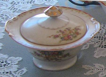 EMP55 Sugar Bowl & Lid