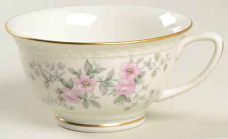 EMB54 Footed Cup