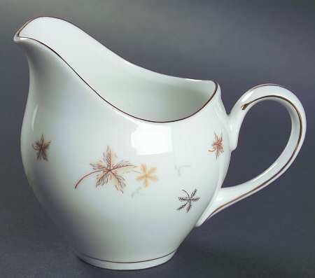Maple Glow #1211 Creamer