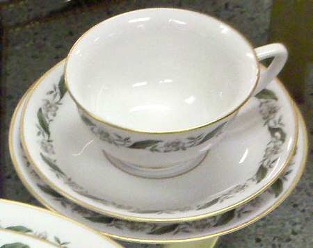 EMB58 Footed Cup & Saucer Set