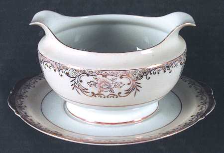 ESO16 Gravy Boat with Attached Underplate