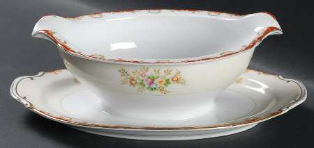 EMP77 Gravy Boat with Attached Underplate