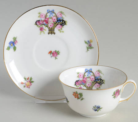 6607 Flat Cup & Saucer Set
