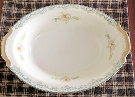 EMP84 10" Oval Vegetable Bowl