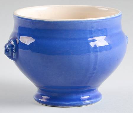 Le Potier Blue (Lavande) Footed Lion's Head Soup Bowl