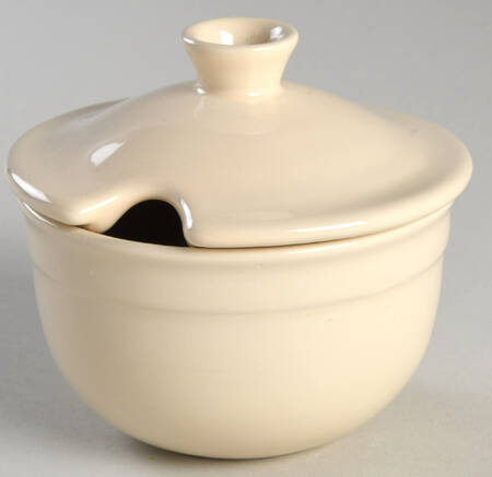 Le Potier Creme (Ivoire) Sugar Bowl & Lid
