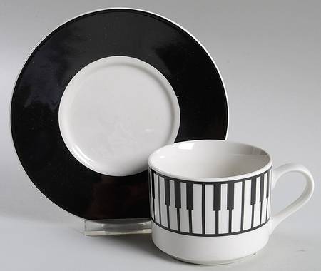 EAZ1 Flat Cup & Saucer Set