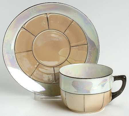 EDH9 Flat Cup & Saucer Set