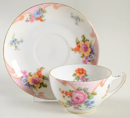 7626 Flat Cup & Saucer Set
