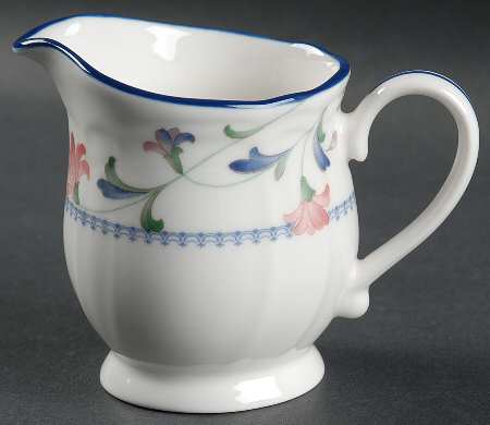 Indigo Garden Creamer