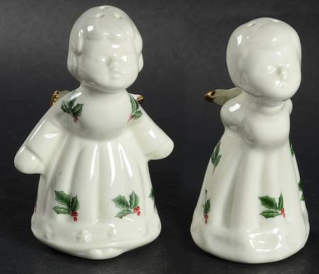EZX1 Figural Salt & Pepper Set