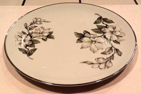Silver Gardenia (Coupe, Smooth) by Embassy (American)