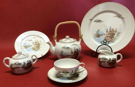 EGJ1 Teapot & Lid