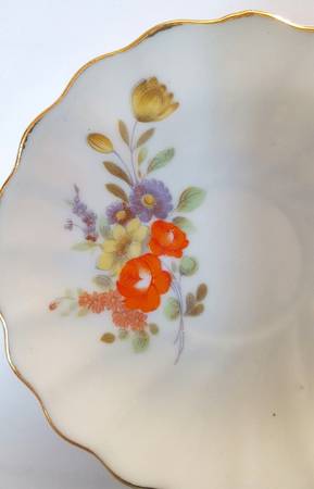 EMP135 by Empress (Japan)