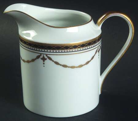 Grand Palais Creamer