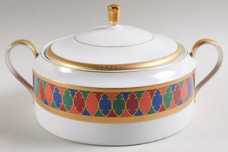 Karsavina Round Covered Vegetable