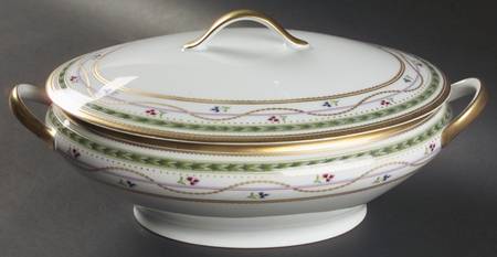Luxembourg Green Tureen &  Lid